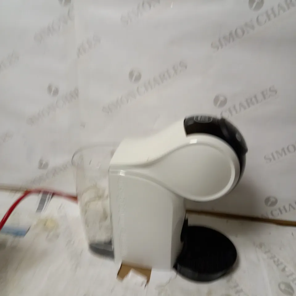 DE'LONGHI DOLCE GUSTO EDG225.W GENIO S POD COFFEE MACHINE