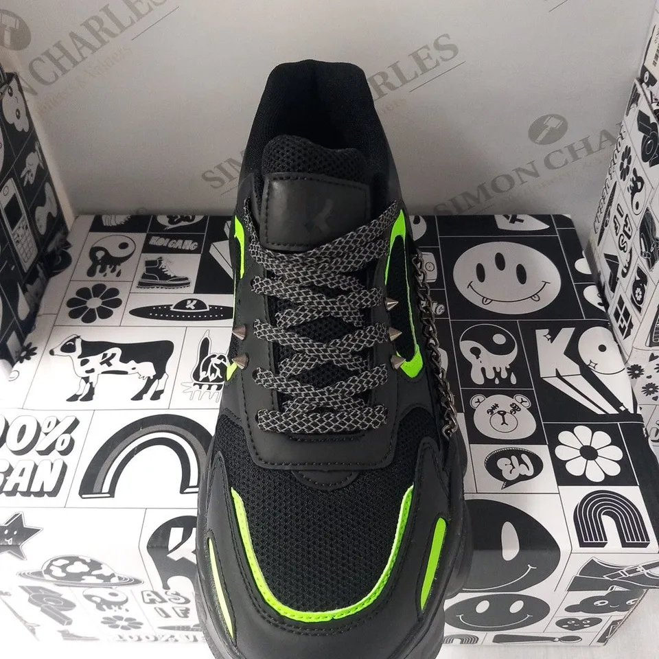 BRAND NEW BOXED PAIR OF KOI SKAVEN MEN'S GRUNGE ATOMIC TRAINERS SIZE 9