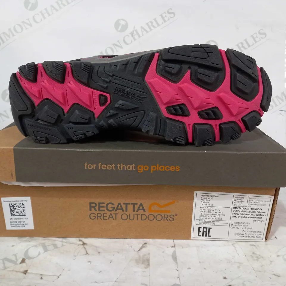 BOXED PAIR OF REGATTA  HOLCOMBE LOW SHOES IN GREY/PINK UK SIZE 4