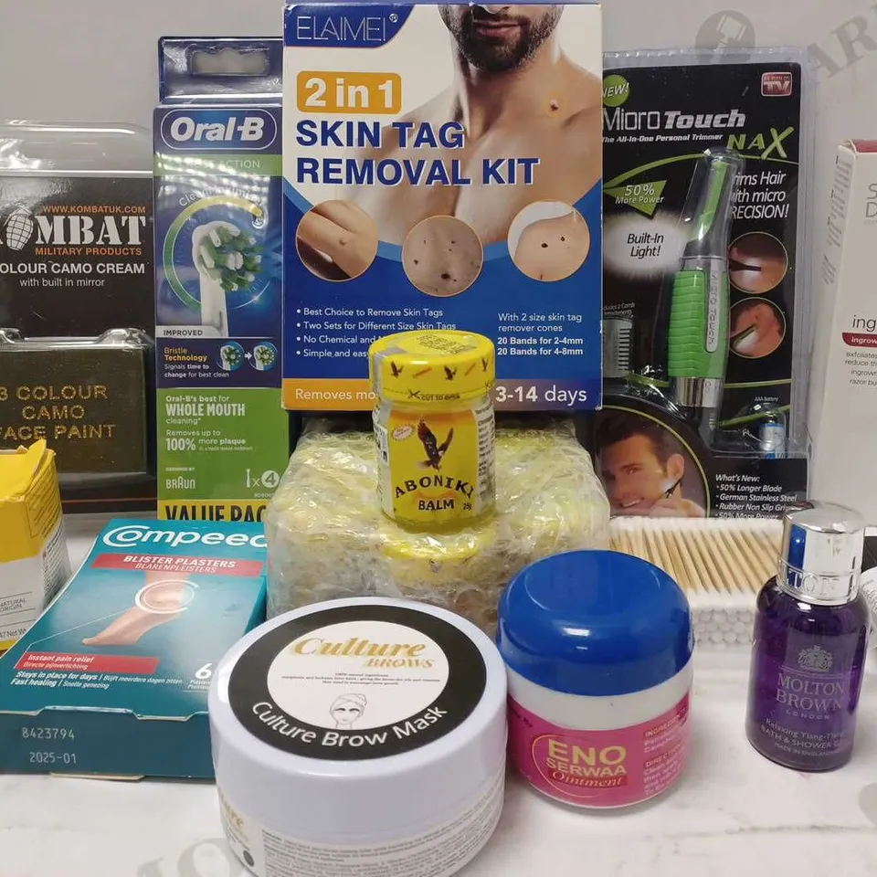 LOT OF APPROX 12 ASSORTED BEAUTY PRODUCTS TO INCLUDE KOMBAT CAMO FACE PAINT, DECLEOR NIGHT BALM, CULTURE BROW MASK, ETC 