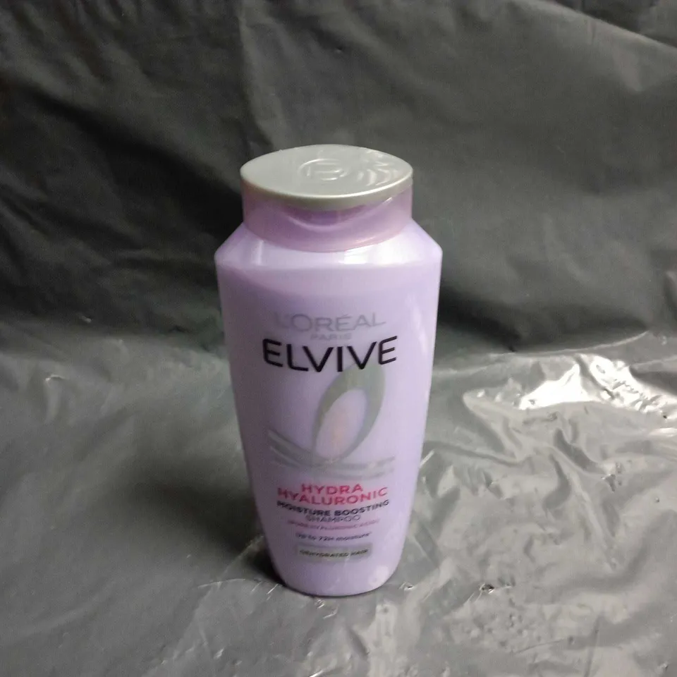 TOTE OF APPROXIMATELY 15 ASSORTED COSMETIC ITEMS TO INCLUDE LOREAL SHAMPOO, LEAVE IN SERUM AND MIDNIGHT SERUM