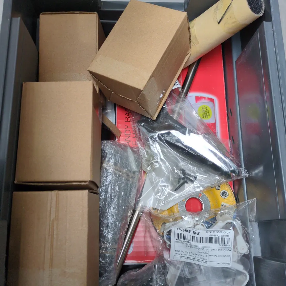 APPROXIMATELY 15 ASSORTED HOUSEHOLD PRODUCTS TO INCLUDE MINI MASSAGER, SCENTED CANDLE AND GENERAL PURPOSE SILICONE