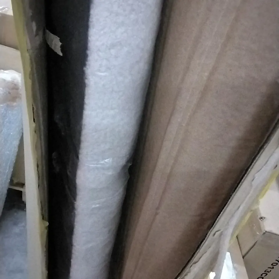 BOXED MUNCH UPHOLSTERED HEADBOARD SIZE KING 5'