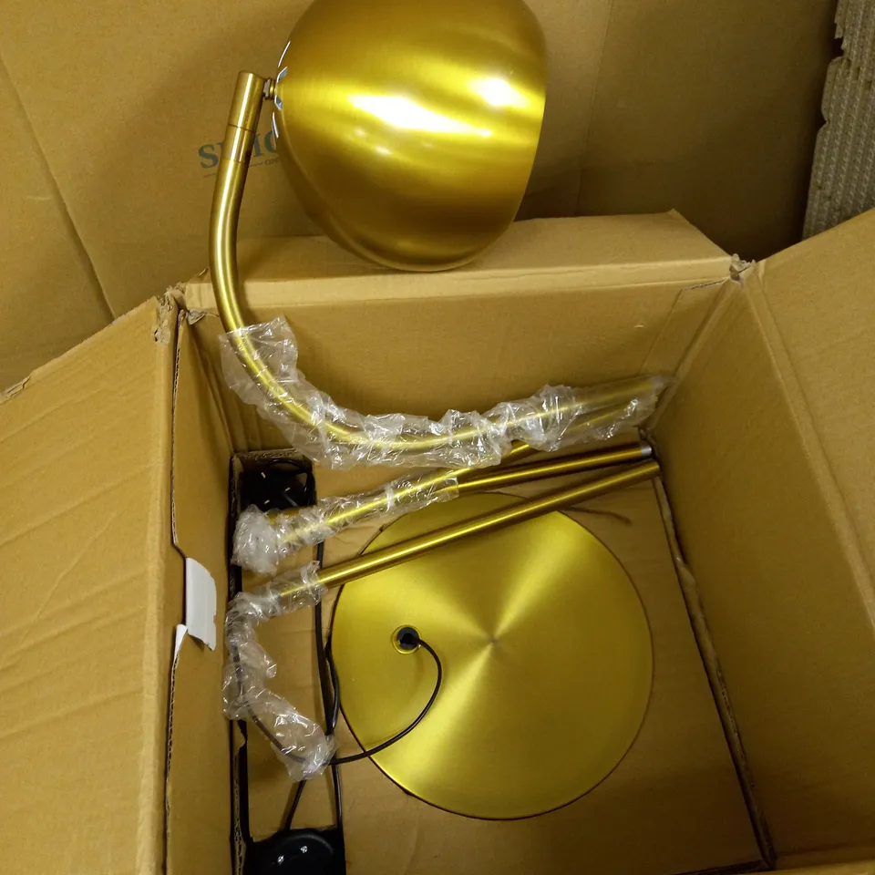 HECTOR MINI BRASS LIGHT FIXTURE