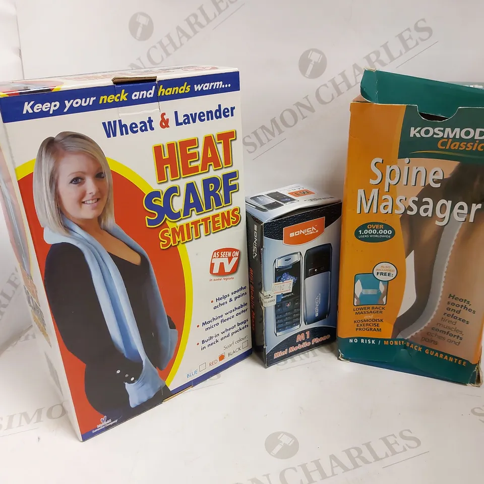 LOT OF 3 ITEMS INCLUDING HEAT SCARF (RED), KOSMODISK SPINE MASSAGER