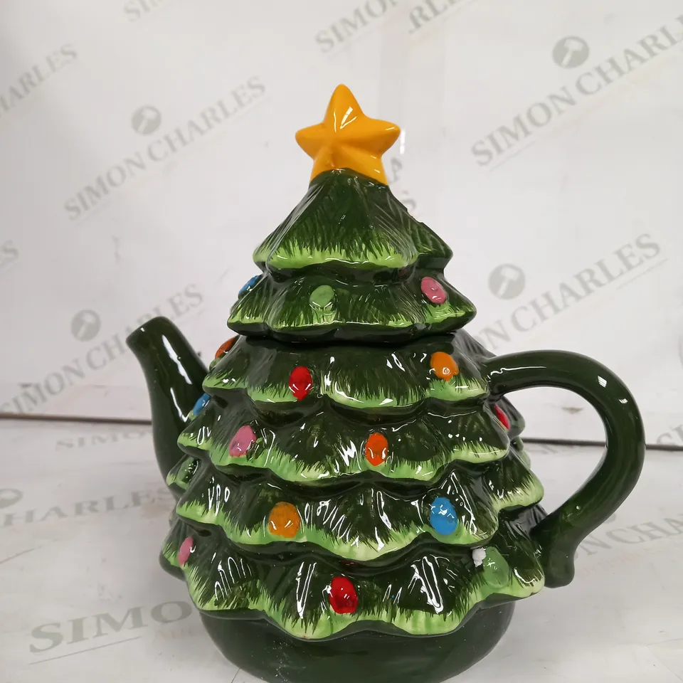 MR NOST TREE TEAPOT 