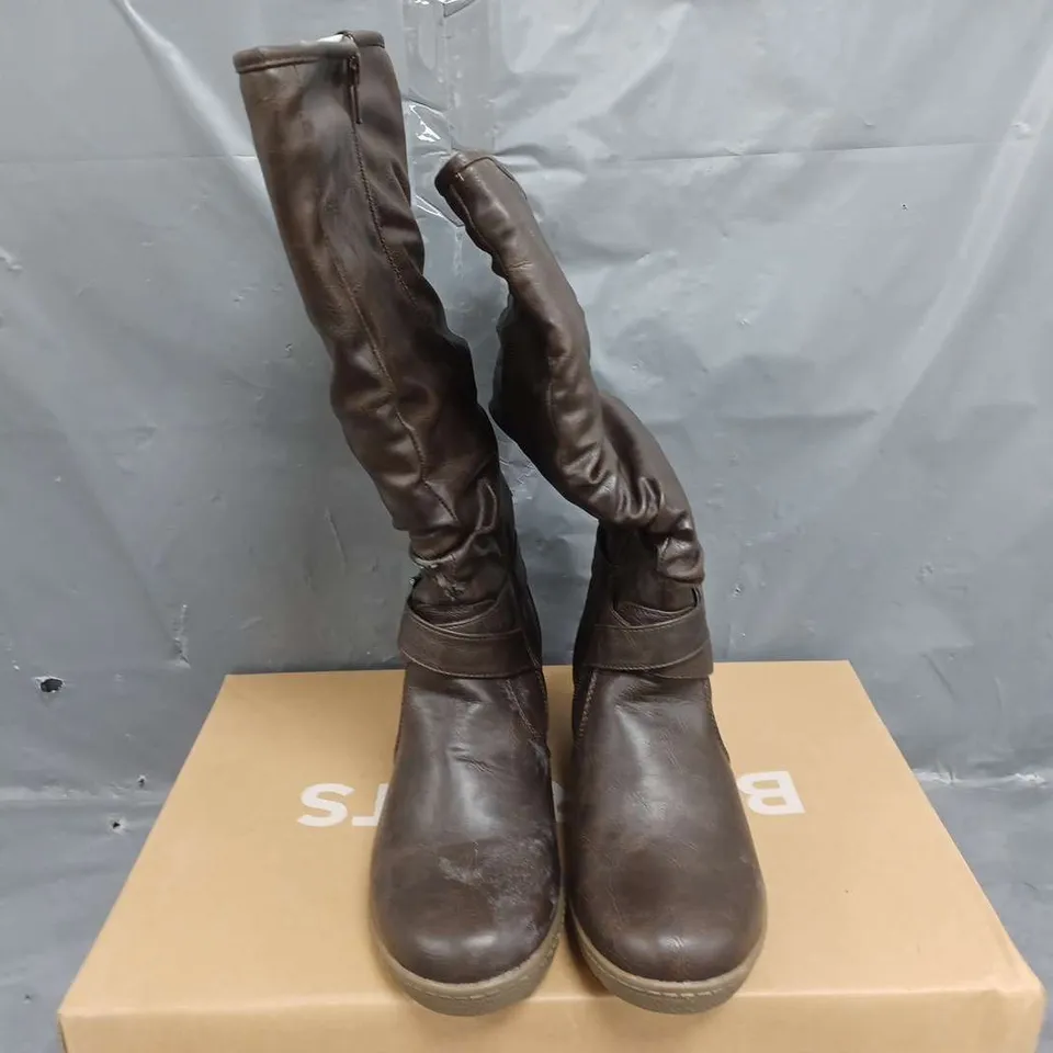 8 BOXED BARRATTS STRAP AND ROUCHE WEDGE HIGH LEG VIXEN BOOTS - SIZE 5