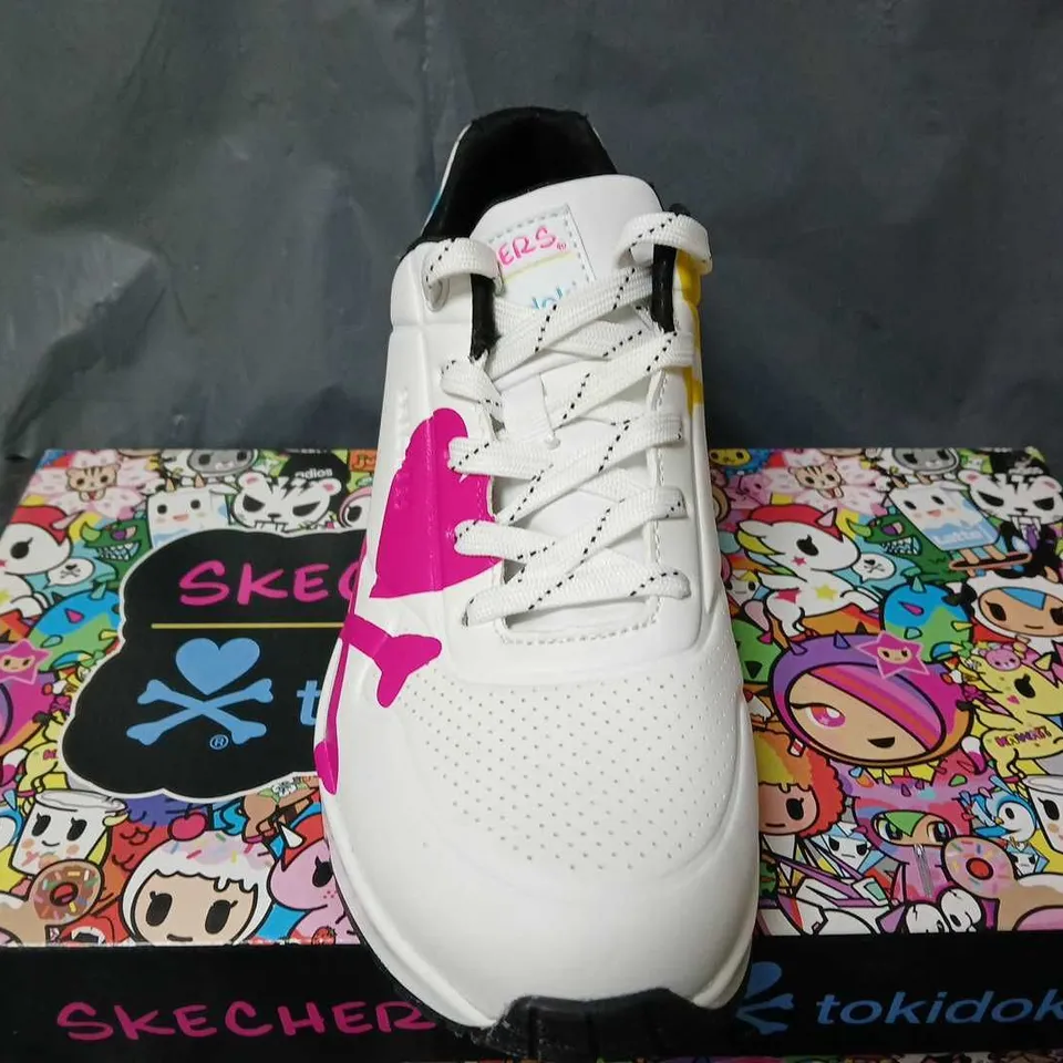 BOXED SKECHERS TOKIDOKI TRAINERS IN WHITE - SIZE 3.5