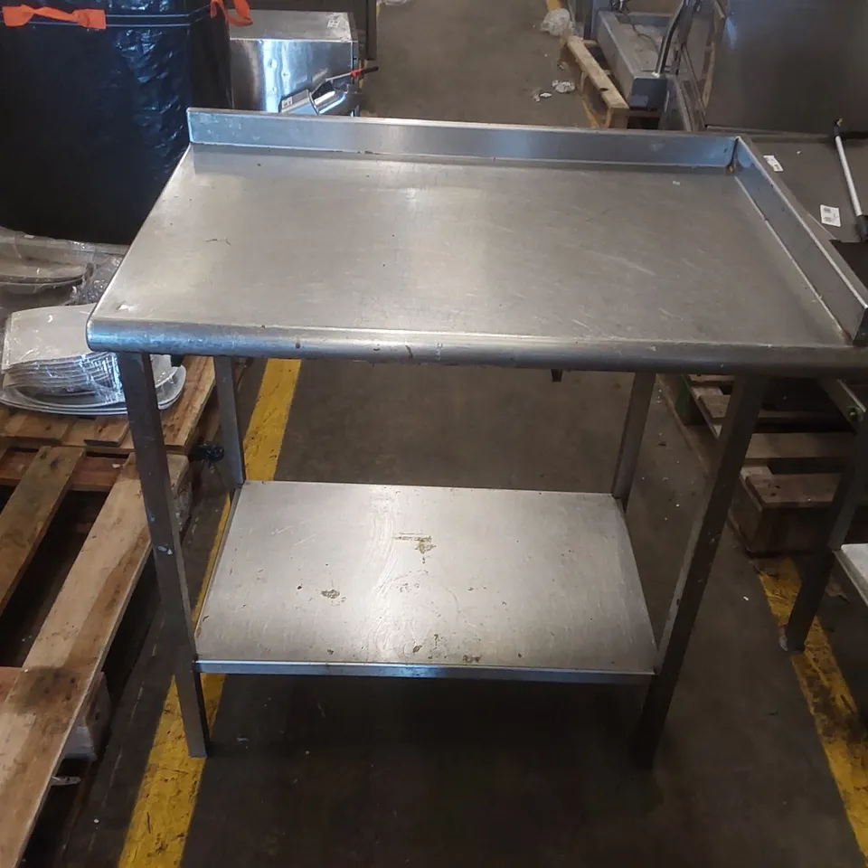 STAINLESS STEEL PREP TABLE