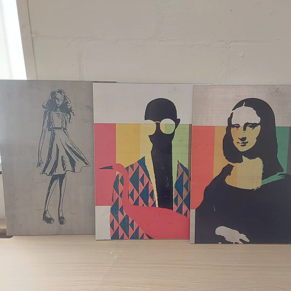 10 X BRAND NEW BOXED DECORATIVE WOODEN PANEL PIECES - DESIGNS VARY