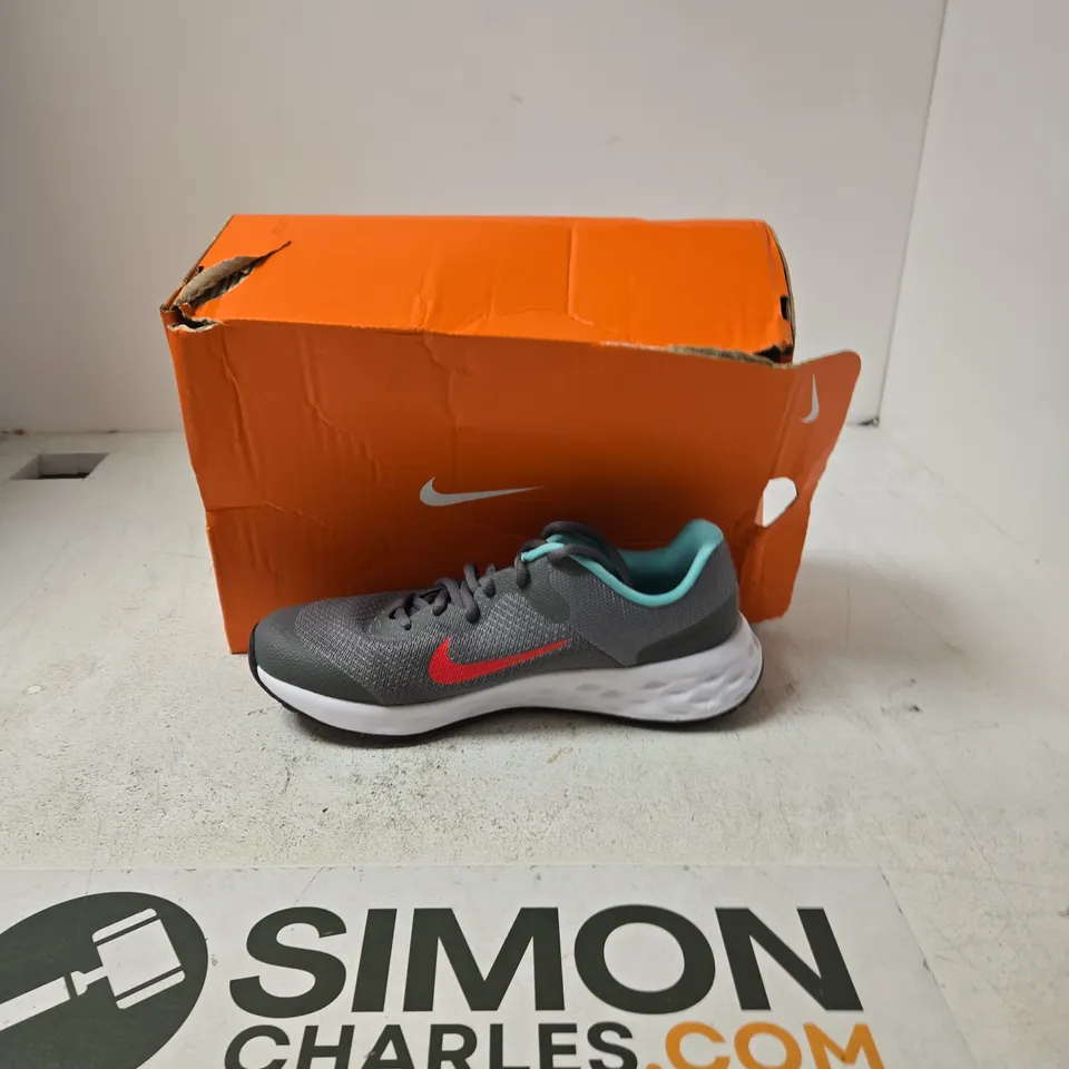 NIKE RUNNING SHOES – GREY WITH RED SWOOSH, TEAL INTERIOR (BOXED) - UK 5.5 