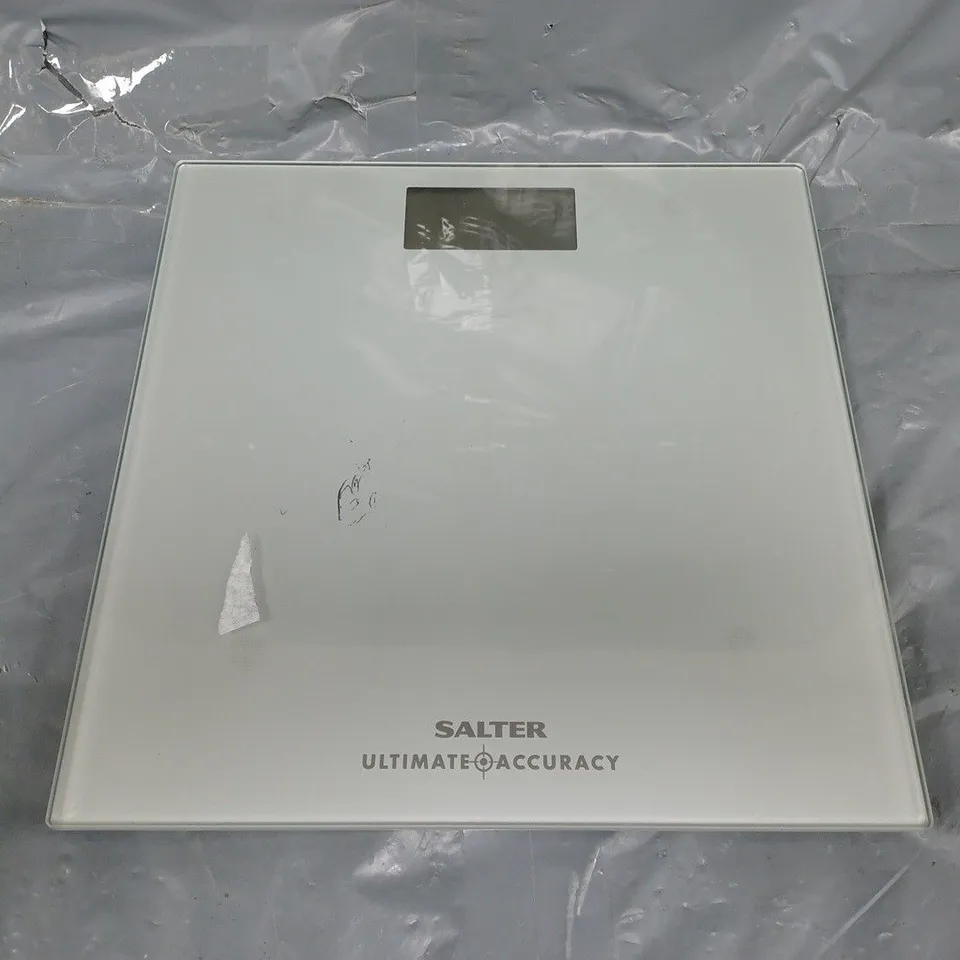 SALTER ULTIMATE ACCURACY DIGITAL BATHROOM SCALES IN PHANTOM GREY - COLLECTION ONLY