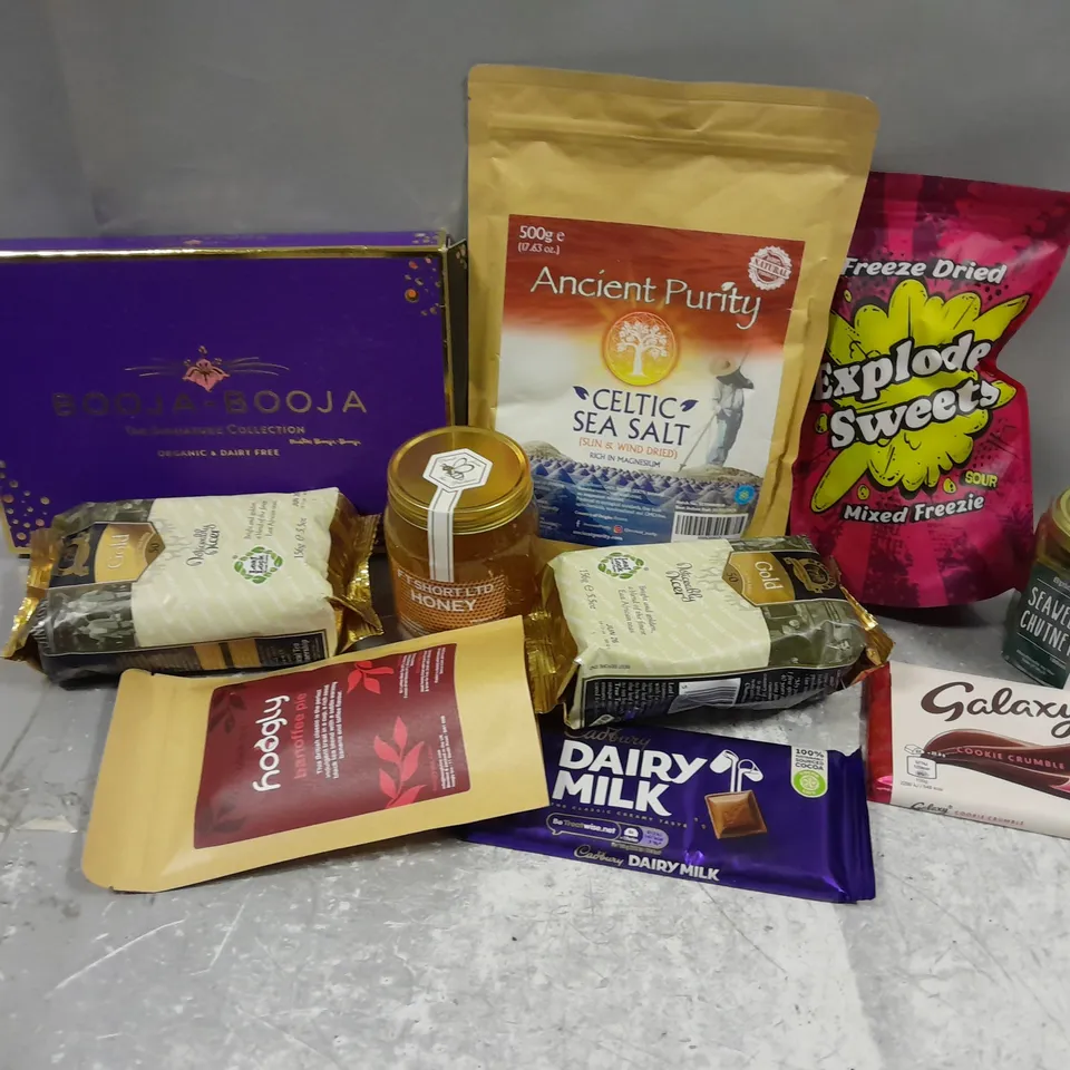 APPROXIMATELY 15 ASSORTED FOOD & DRINK ITEMS TO INCLUDE GALAXY COOKIE CRUMBLE, CELTIC SEA SALT, BOOJA-BOOJA SIGNATURE COLLECTION, ETC