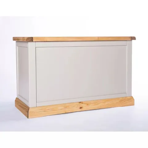 BOXED RICHFORD BLANKET CHEST - GREY & WAX (1 BOX)