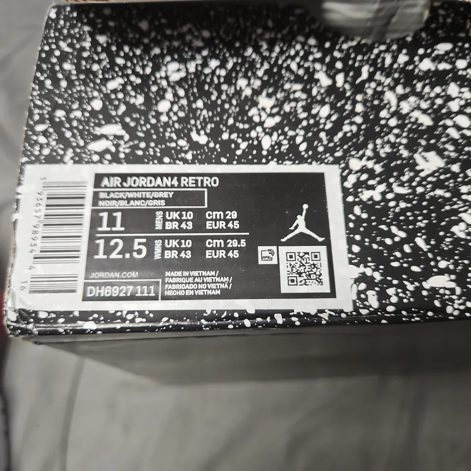 BOXED AIR JORDAN 4 RETRO SNEAKERS – WHITE/GREY, UK 10