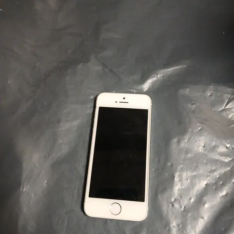 APPLE IPHONE  – SILVER 