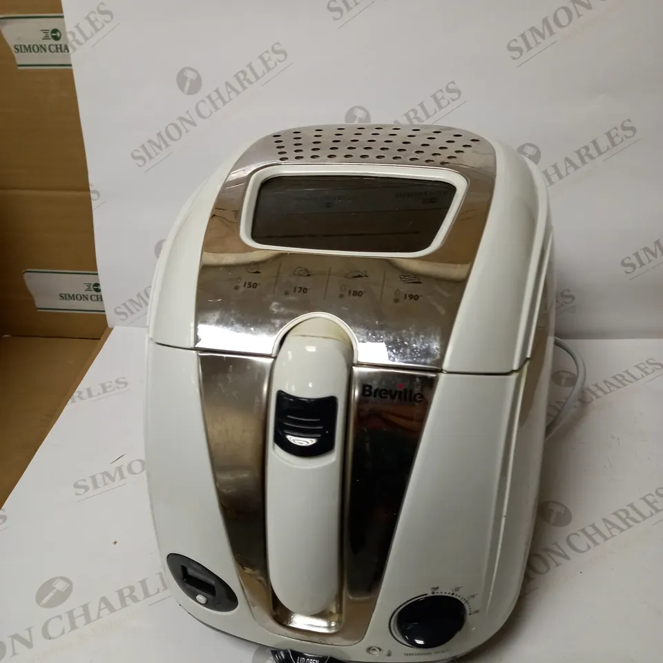 BREVILLE EASY CLEAN DIGITAL FRYER 