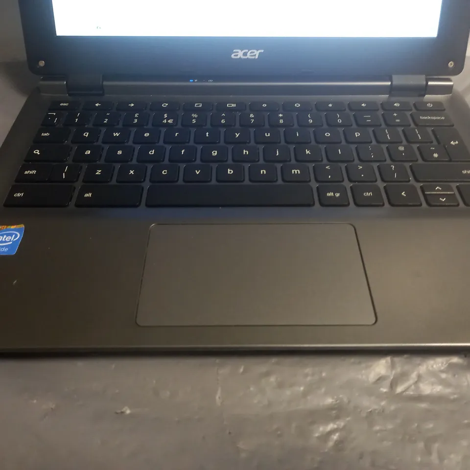 ACER C730 SERIES LAPTOP IN GREY