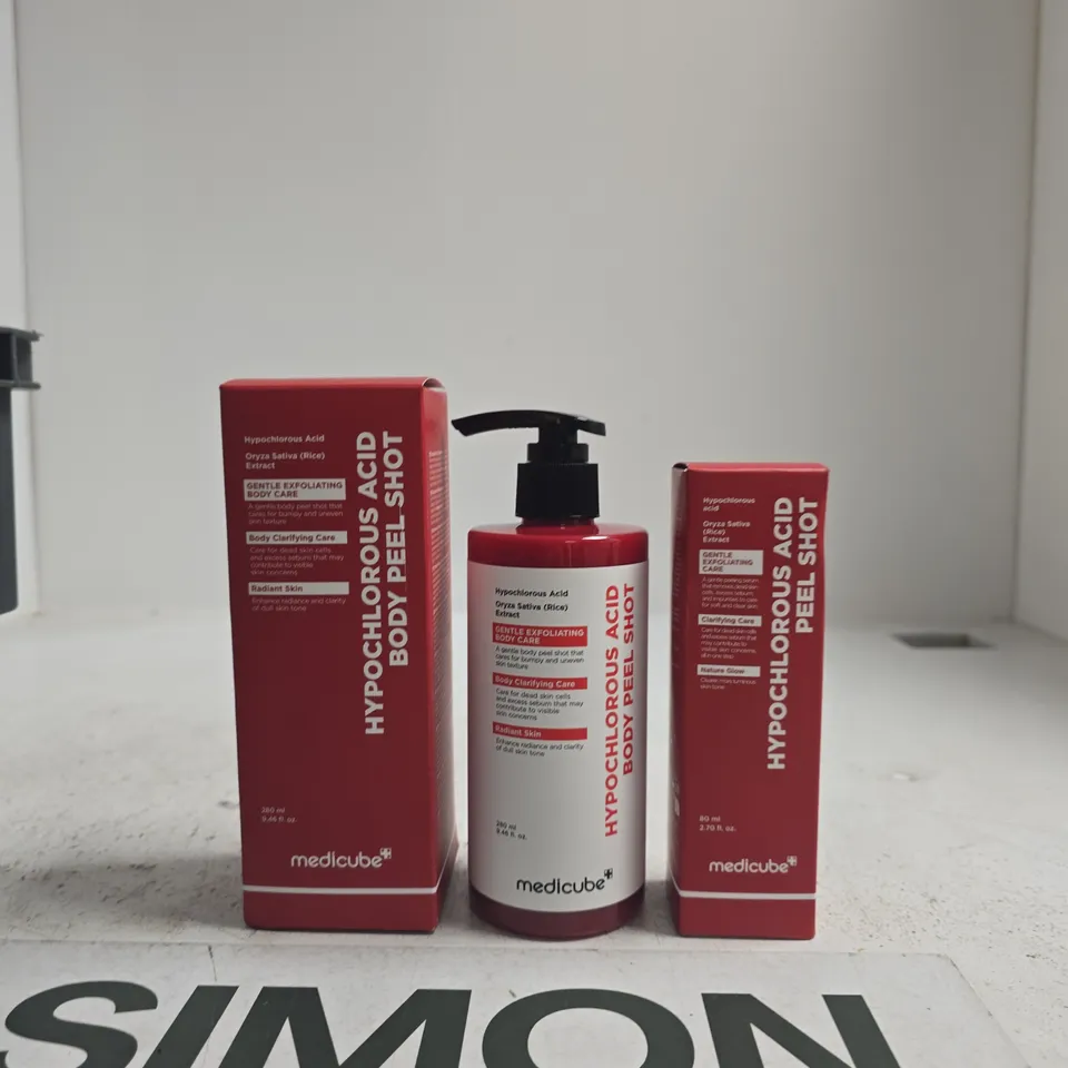 MEDICUBE HYPOCHLOROUS ACID PEEL SHOT – 2 PIECE SKINCARE SET