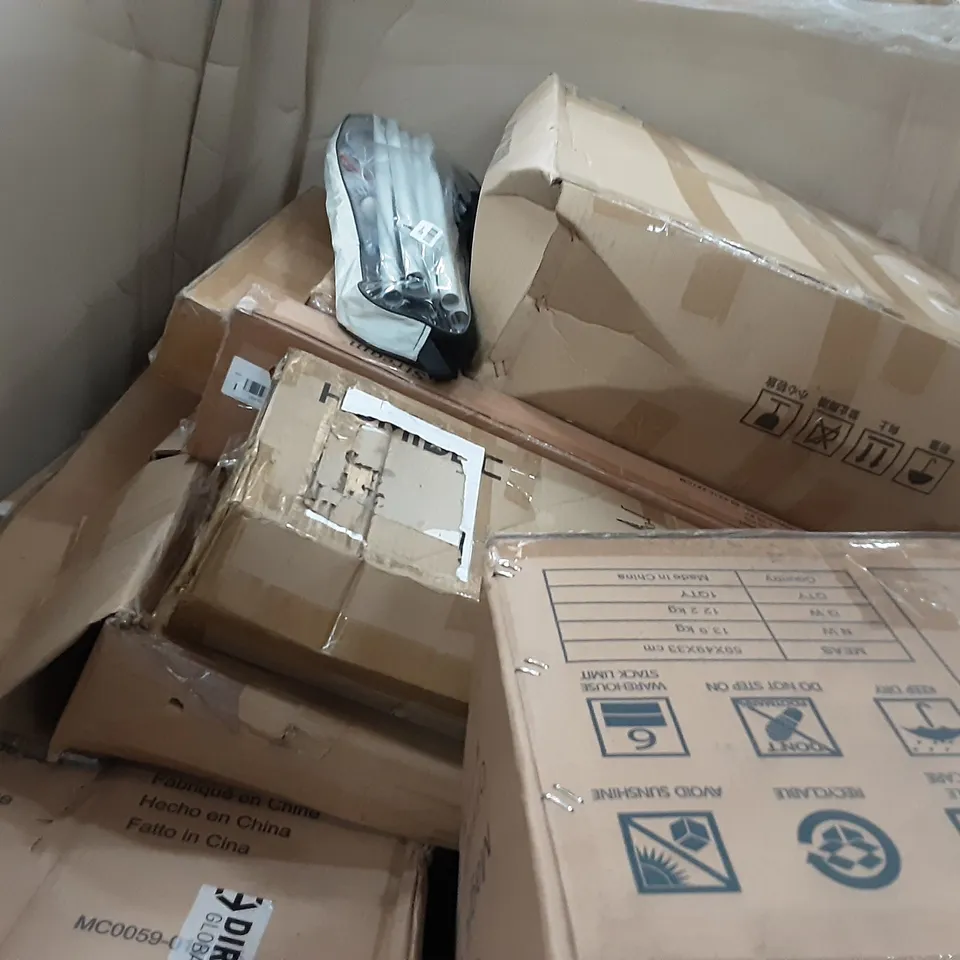 PALLET OF ASSORTED PRODUCTS TO INCLUDE TEAL ACTIFRY, HOMIDEC DRYING RACK, 1.2M FOLDING TABLE, WOLFWISE, MAGIC LIFE OFFICE CHAIR, BADMINTON SET
