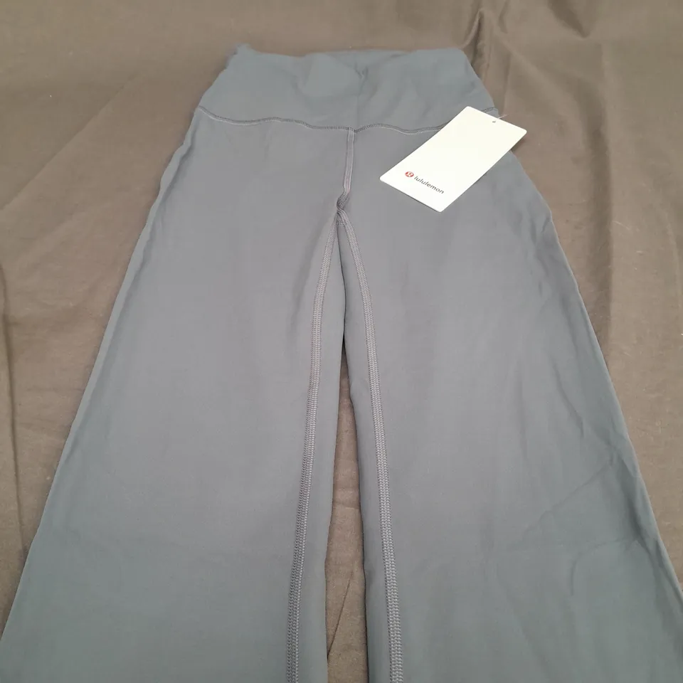 LULULEMON GROOVE SHR NULU FLARED PANT REGULAR - SIZE 2 