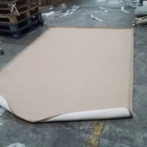 QUALITY DESIGNER AREA RUG - APPROXIMATELY 281X200