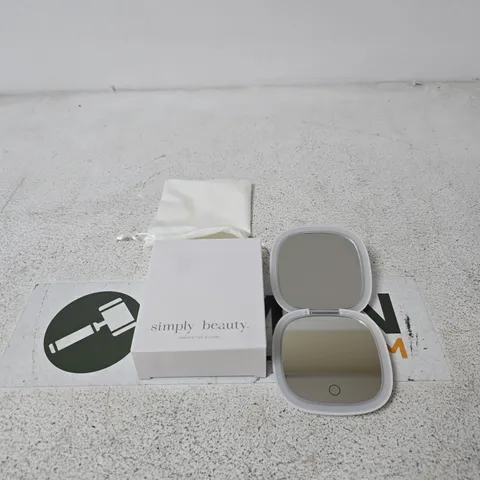 SIMPLY BEAUTY COMPACT MIRROR IN DRAWSTRING POUCH WHITE