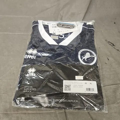 ERREA MILLWALL FC OFFICIAL SUPPORTERS REPLICA JERSEY IN NAVY SIZE XL