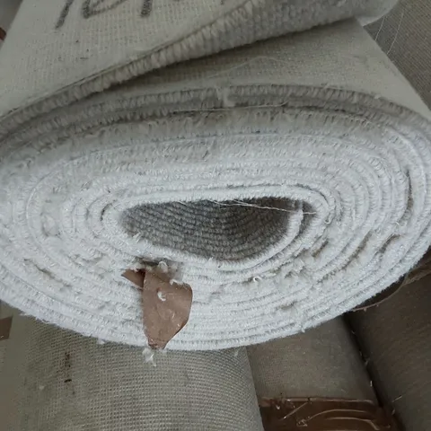 ROLL OF QUALITY NATURAL CARPET APPROXIMATELY 4M × 7.5M