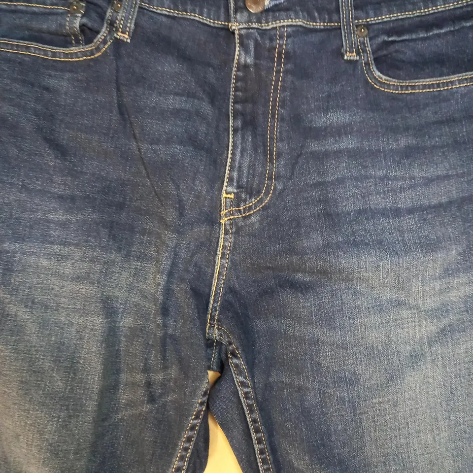 HOLLISTER JEANS IN BLUE SIZE W34 L32