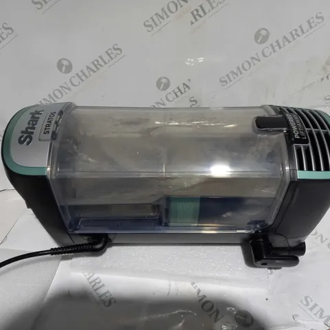 SHARK STRATOS UPRIGHT VACUUM CLEANER WITH PET-TOOL & CAR KIT NZ860UK