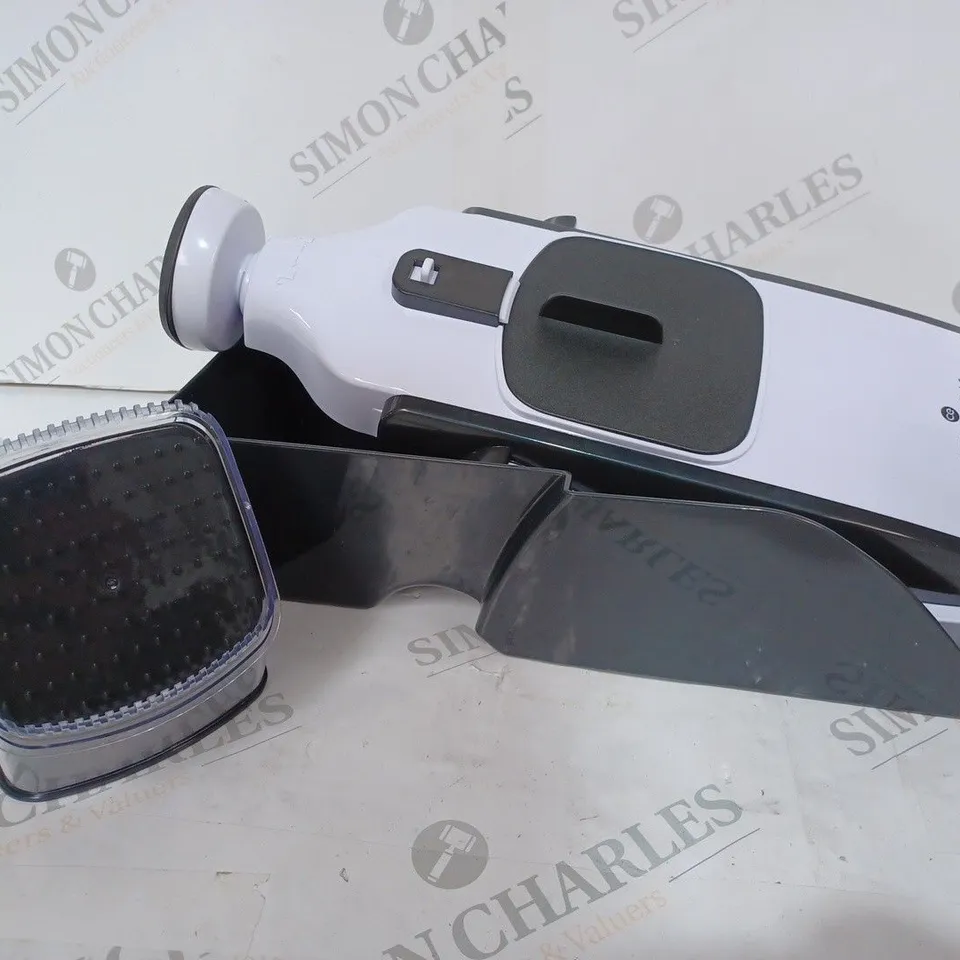 OUTLET COOK'S ESSENTIALS VERTICAL MANDOLINE - BLACK