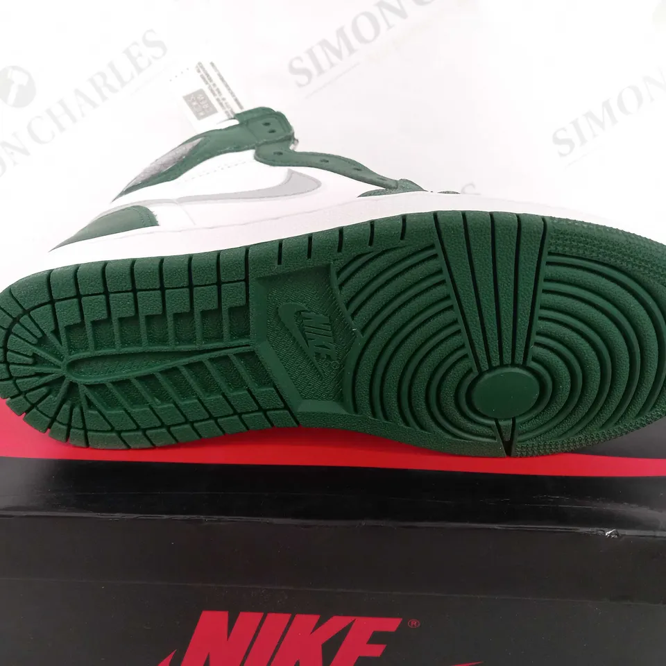 BOXED PAIR OF NIKE AIR JORDAN RETRO HIGHS IN GREEN/WHITE/METALLIC SILVER - UK 5