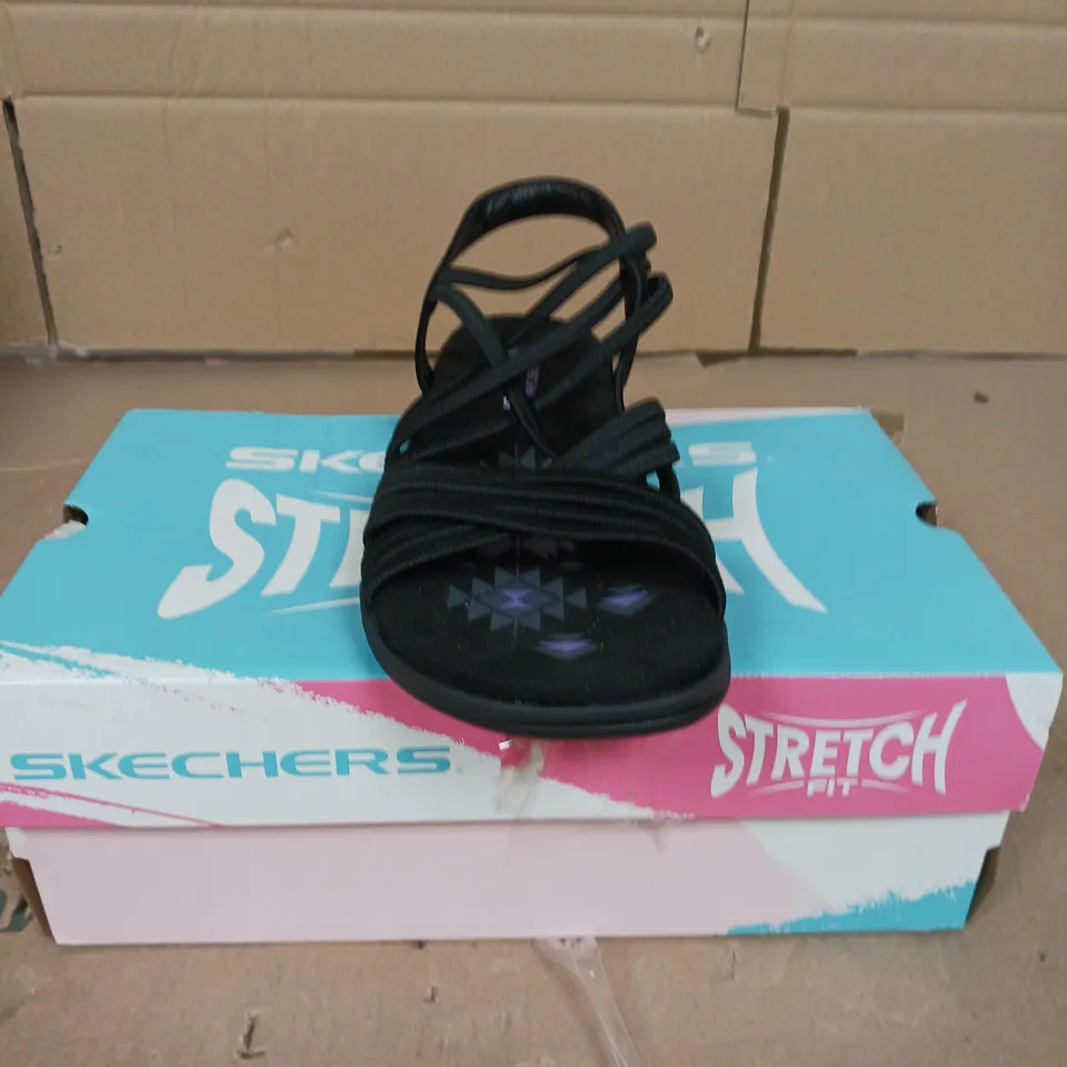 SKECHERS STRETCH FIT SUNNYSIDE SANDALS BLACK SIZE 5