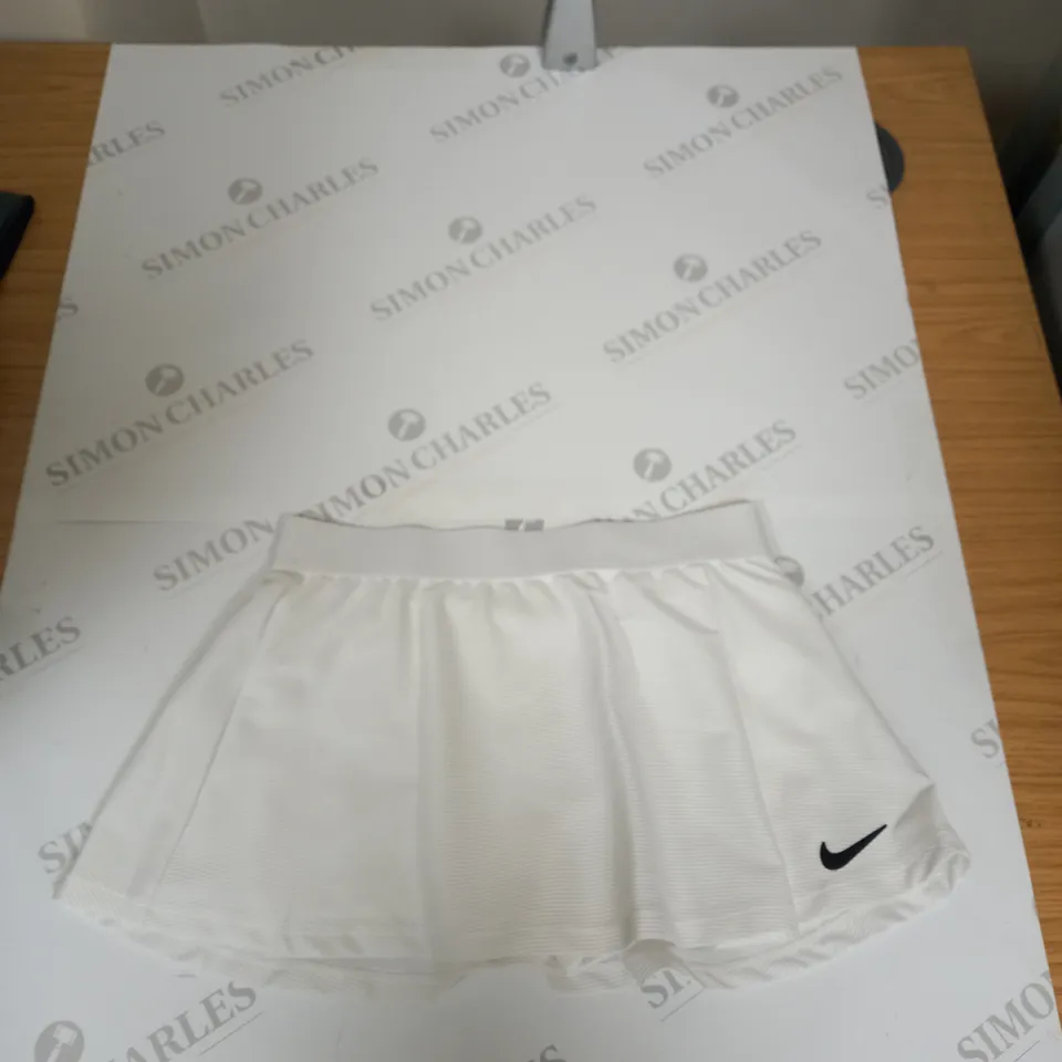 NIKE VICTORY SKIRT SIZE S