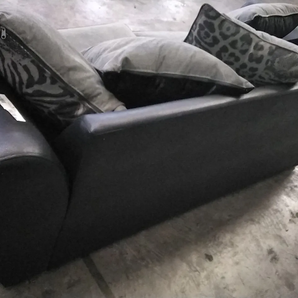 QUALITY DESIGNER HILTON 3 SEATER SOFA - BLACK/CHARCOAL FABRIC
