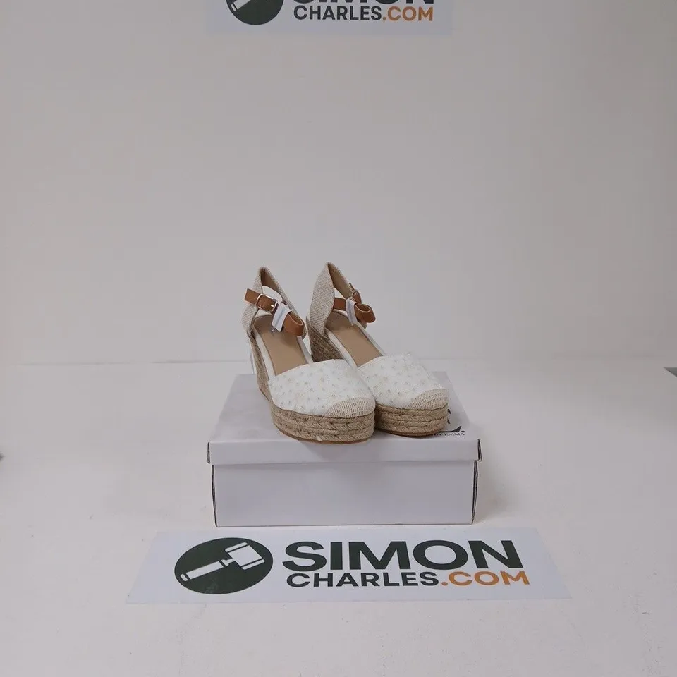 SHOES BY EMMA - BREEZY ESPADRILLE WEDGES – OFF-WHITE, UK SIZE 7