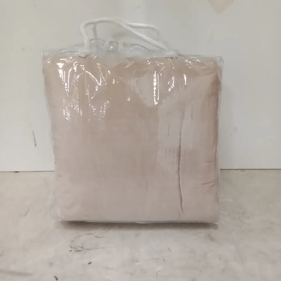 (FAULTY) BOXED SUPER POLAR FLEECE 160 X 120 CM BLANKET ROSE