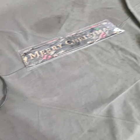 BOX OF APPROXIMATELY 20 ASSORTED HOUSEHOLD ITEMS INCLUDING MERRY CHRISTMAS SIGN , SHOE CABINET AND DECORATORS CAULK