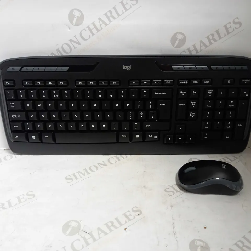 LOGITECH MK330 WIRELESS KEYBOARD