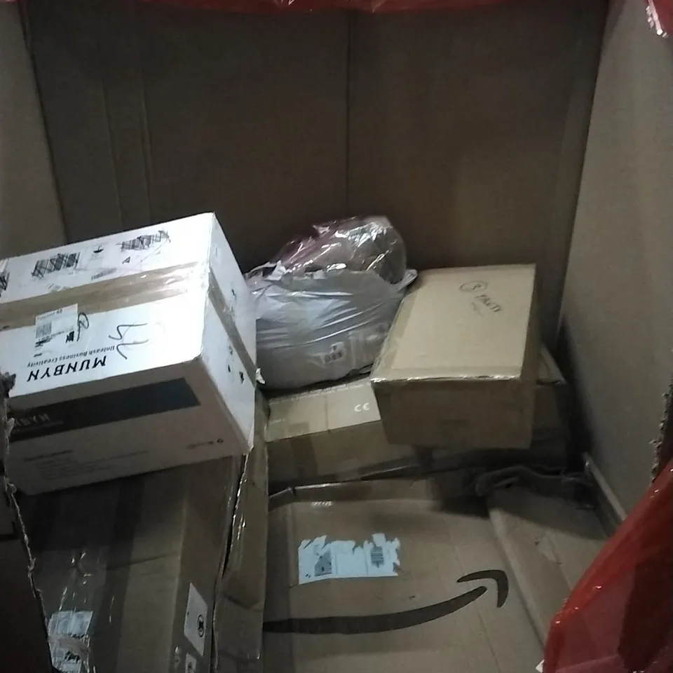 PALLET OF HOUSEHOLD ITEMS TO INCLUDE WOK,AUDIO TURNTABLE, BRAD HEATER,WALL CLOCK AND OTHER ASSORTED ITEMS...