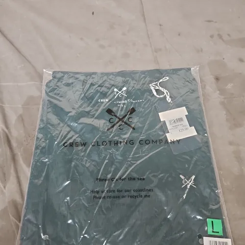 CREW CLOTHING COMPANY WAFFLE TEE – BOTTLE GREEN, SIZE L