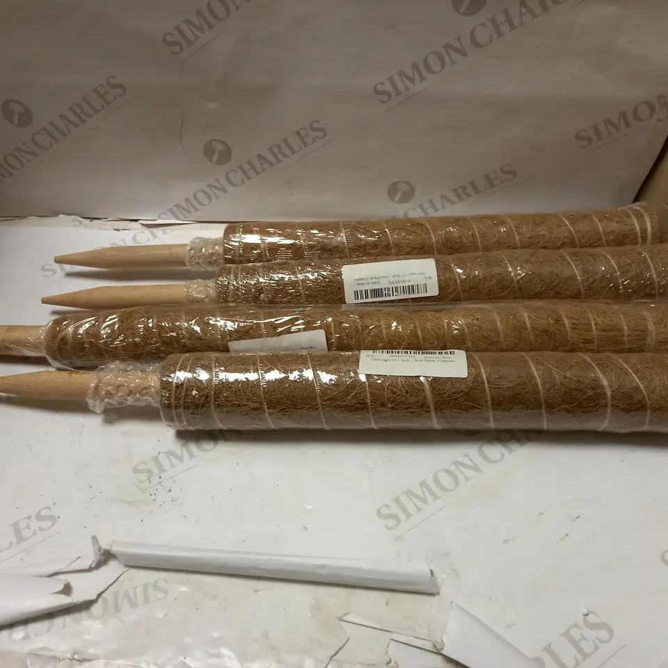 LARGE BOX OF ASSORTED GARDEN PLANT SUPPORTS IN VARIOUS SIZES 