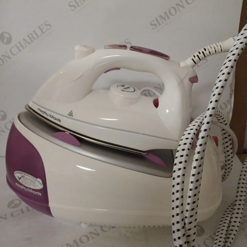 MORPHY RICHARDS JET STEAM GENERATOR IRON PINK/WHITE