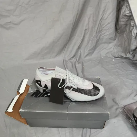 NIKE MERCURIAL SUPERFLY 16 ELITE FG BOOTS – WHITE/BLACK/PINK, UK 7.5 (US 8.5)