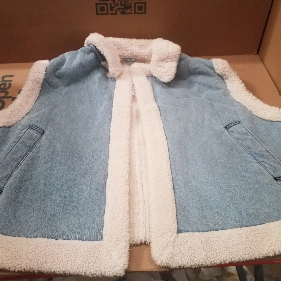BOX CONTAINING APPROXIMATELY 3 BRAND NEW SIMPLY BE BLUE REGULAR SLEEVELESS DENIM GILETS - SIZE 30