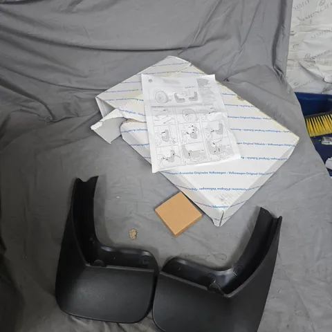 VOLKSWAGEN GENUINE MUD FLAPS FOR GOLF (2013) – PAIR (5G0 075 101)