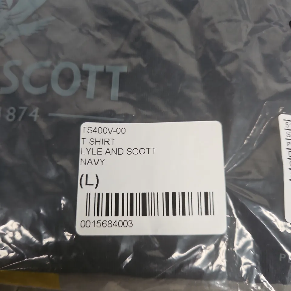 LYLE & SCOTT NAVY T-SHIRT – SIZE L