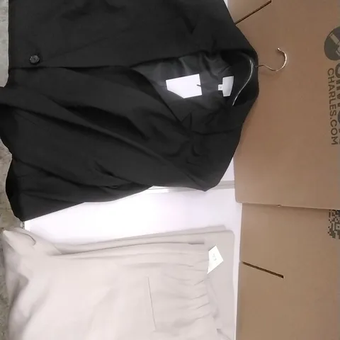 PALLET CONTAINING APPROXIMATELY 90 WOMEN'S DESIGNER CLOTHES WHICH INCLUDE; JD WILLIAMS BLAZERS, PANTS ETC