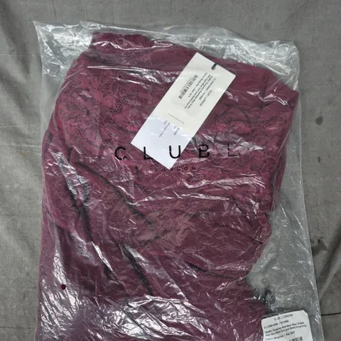 CLUBL BOAT-NECK MAXI DRESS WITH OPEN-BACK AND LACE DETAIL IN BURGUNDY SIZE UK 6